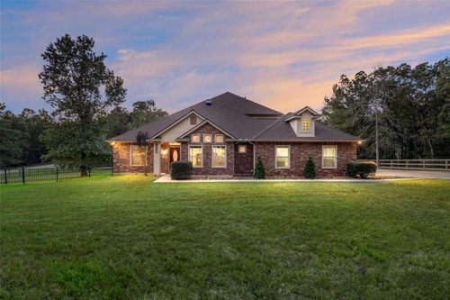 8995 Forest Lake Drive, Montgomery, TX, 77316 | Card Image