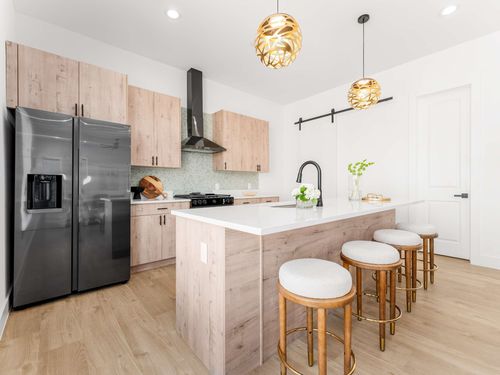 103-2015 N Prairie Ave, Dallas, TX, 75204-7204 | Card Image