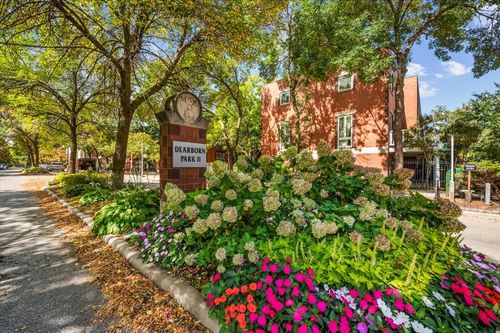 unit-d-1200 S Federal St, Chicago, IL, 60605-2746 | Card Image