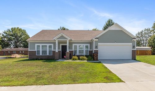 2016 Sandhill Dr, Seymour, IN, 47274-7000 | Card Image