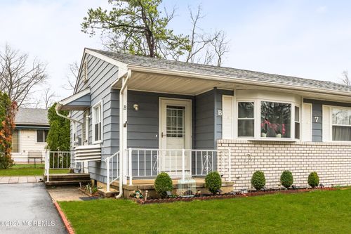 b-7 Virginia Dr, Whiting, NJ, 08759-1123 | Card Image