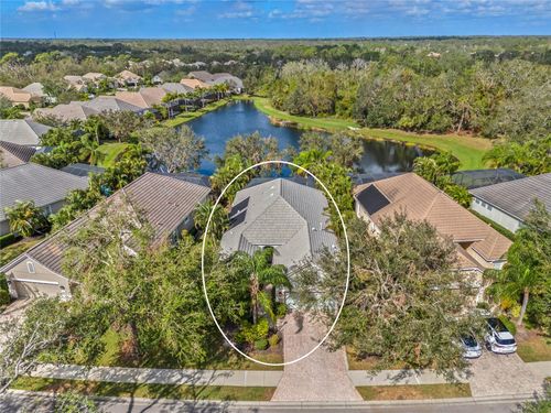 12121 Thornhill Ct, LAKEWOOD RANCH, FL, 34202-7945 | Card Image
