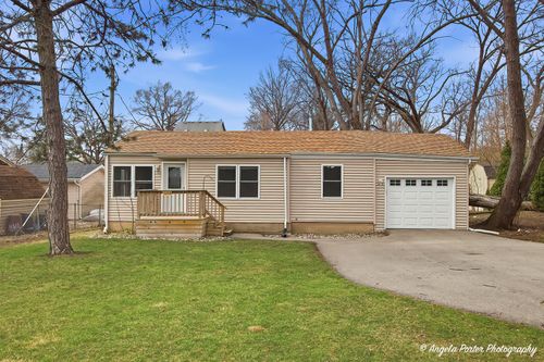 5205 N Lake St, McHenry, IL, 60050-7754 | Card Image