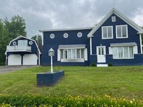 37 Hampden Road, Carmel, ME, 04419 | Card Image