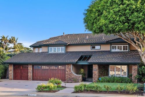 3741 Southernwood Way, San Diego, CA, 92106 | Card Image