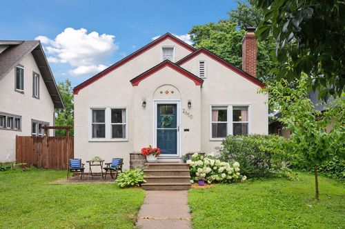 2650 Upton Ave N, Minneapolis, MN, 55411-1708 | Card Image