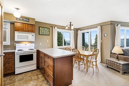 5-736 Albert Edward Pl, Courtenay, BC, V9J1L0 | Card Image