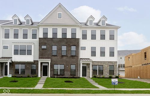 3250 Haflinger Dr, Zionsville, IN, 46077-0448 | Card Image