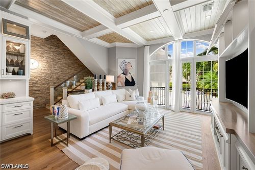 102-510 2nd St S, NAPLES, FL, 34102-8623 | Card Image
