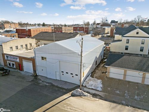 106 1st Ave Nw, Waukon, IA, 52172-1632 | Card Image
