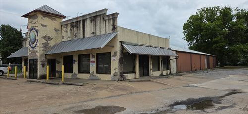 1630 E Main St, Siloam Springs, AR, 72761-2964 | Card Image