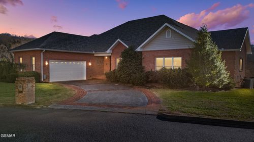 1811 Jorden Creek Way, Sevierville, TN, 37876-6586 | Card Image