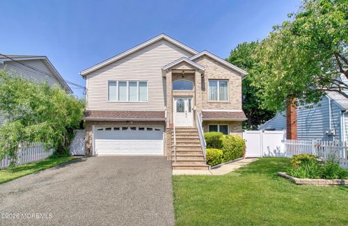 245 Westervelt Pl, Lodi, NJ, 07644-1107 | Card Image