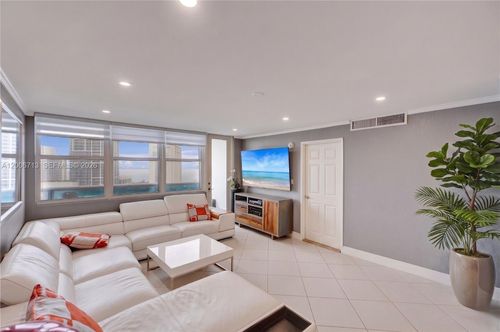 14c-6770 Indian Creek Dr, Miami Beach, FL, 33141-5755 | Card Image