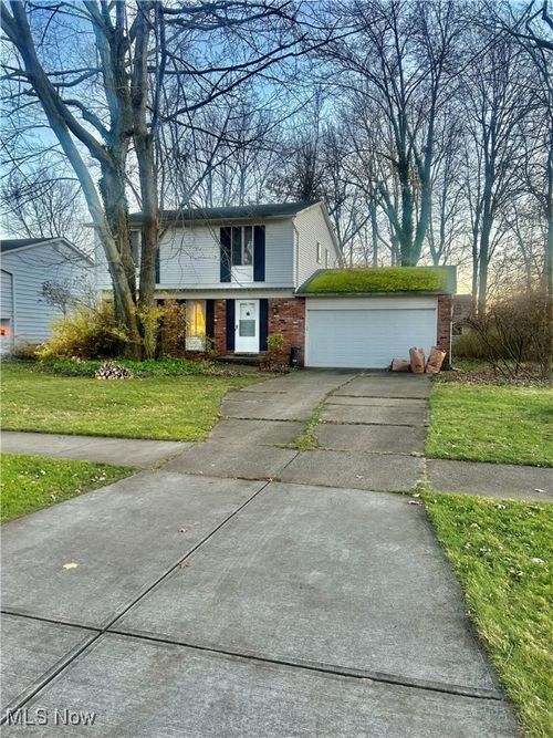 36982 S Lake Shore Boulevard, Eastlake, OH, 44095 | Card Image