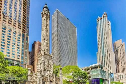 57h-111 Chestnut St, Chicago, IL, 60611-6035 | Card Image