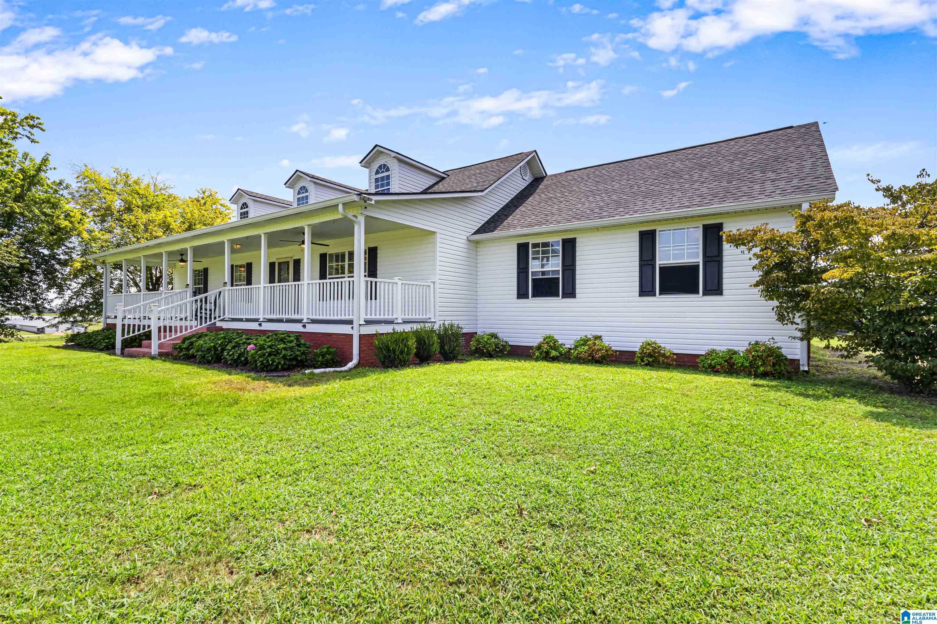 Residential in GROVE OAK