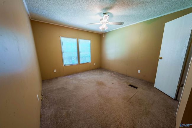 1041 Green Briar Cove Rd, House other with 4 bedrooms, 2 bathrooms and null parking in Union Grove AL | Image 27