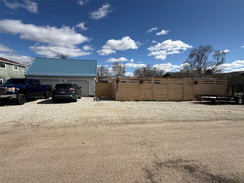 130 Blake St N, Victor, MT, 59875-9470 | Card Image