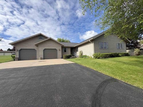 410 E Cedar Street, Bonduel, WI, 54107 | Card Image