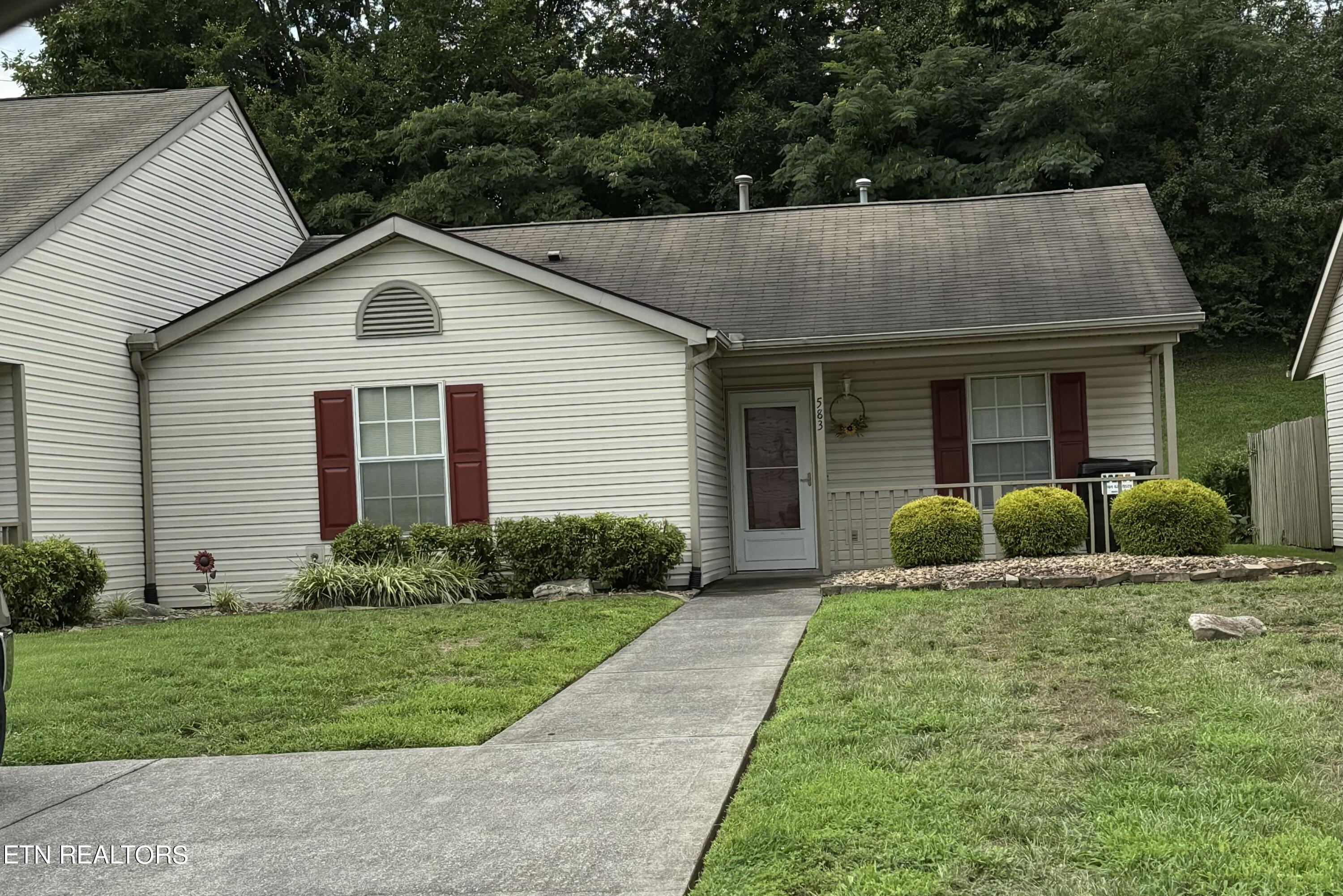 Ravenwood Dr, Maryville, TN 37801