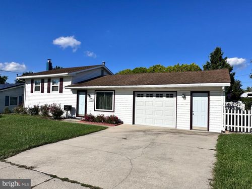 1004 Lakewood Dr, HARRISBURG, PA, 17109-5311 | Card Image