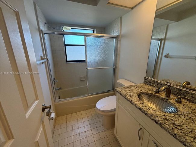 APT-9 - 6041 Se Landing Way, Condo with 3 bedrooms, 2 bathrooms and null parking in Stuart FL | Image 17