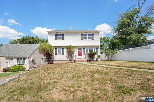 15 Wendy Ter, Garfield, NJ, 07026-1127 | Card Image