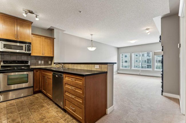201 - 30 Discovery Ridge Close Sw, Home with 1 bedrooms, 1 bathrooms and 1 parking in Calgary AB | Image 6