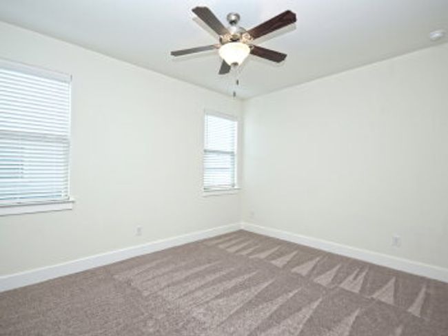411 Parkline Dr, Condo with 3 bedrooms, 2 bathrooms and 2 parking in Georgetown TX | Image 11