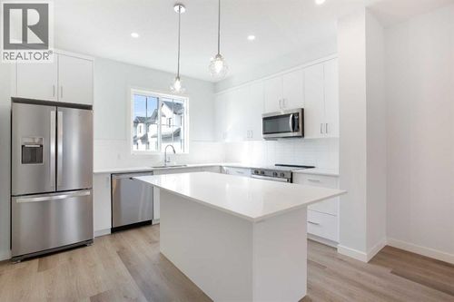 1750 Rangeview Dr Se, Calgary, AB, T3S0C9 | Card Image