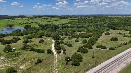 2416 Eddy Gatesville Pkwy, Eddy, TX, 76524-3961 | Card Image