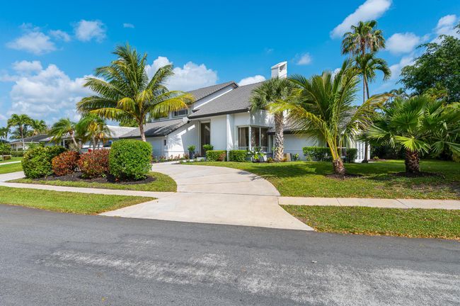 3138 Lakeview Dr, House other with 4 bedrooms, 3 bathrooms and null parking in Delray Beach FL | Image 8