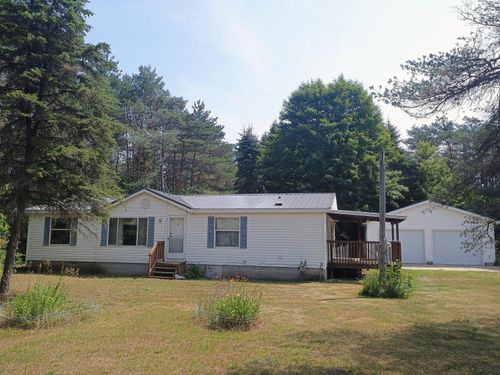 11706 187th Ave, Stanwood, MI, 49346-9558 | Card Image