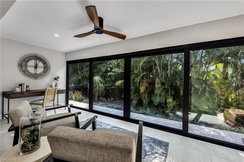 1c-990 8th St S, NAPLES, FL, 34102-8215 | Card Image