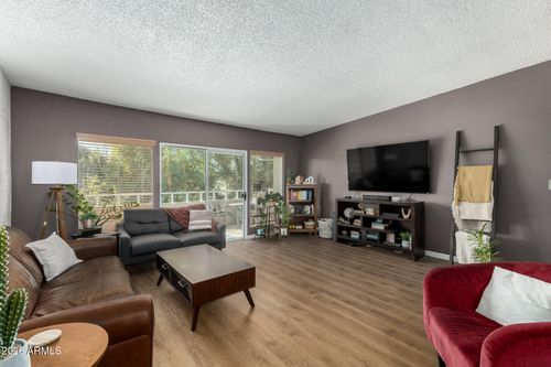 9-1201 E Rose Ln, Phoenix, AZ, 85014-1755 | Card Image