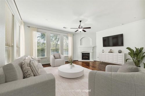 1811 Leela Springs Dr, Conroe, TX, 77304-1185 | Card Image