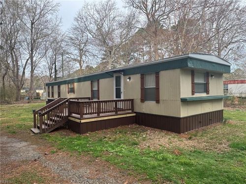 102 Juniper Cir, Moyock, NC, 27958-9014 | Card Image