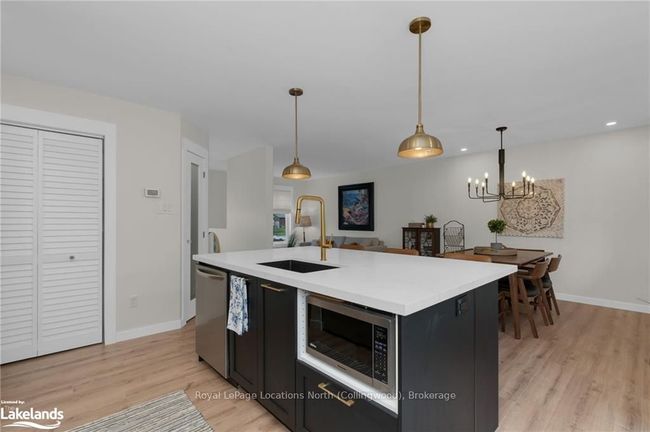 104 Leo Blvd, House other with 5 bedrooms, 1 bathrooms and 4 parking in Wasaga Beach ON | Image 14
