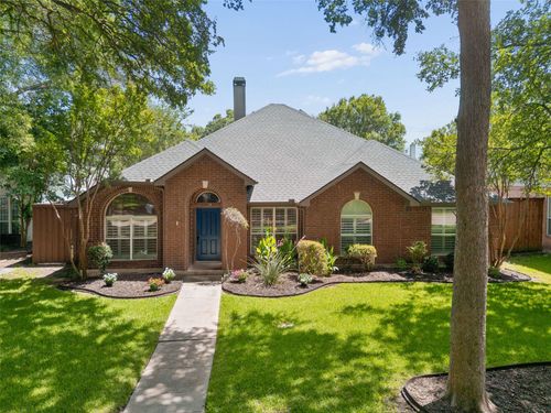 18 Heritage Woods Pl, Allen, TX, 75002-5256 | Card Image