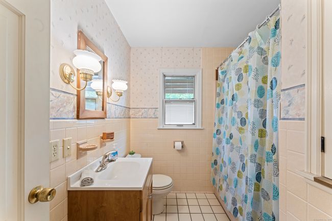 128 Walnut Tree Hill Rd, House other with 3 bedrooms, 2 bathrooms and 2 parking in Sandy Hook CT | Image 28