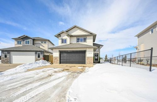 12834 106a St, Grande Prairie, AB, T8V2L8 | Card Image