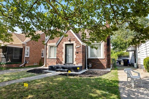 11465 Minden St, Detroit, MI, 48205-3762 | Card Image