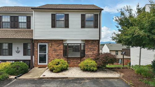 36 Cape Charles Sq, Lynchburg, VA, 24502-4396 | Card Image