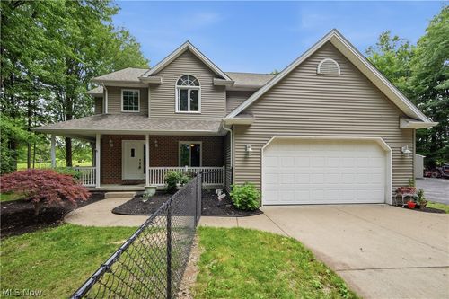 1745 N Duck Creek Rd, North Jackson, OH, 44451-9613 | Card Image