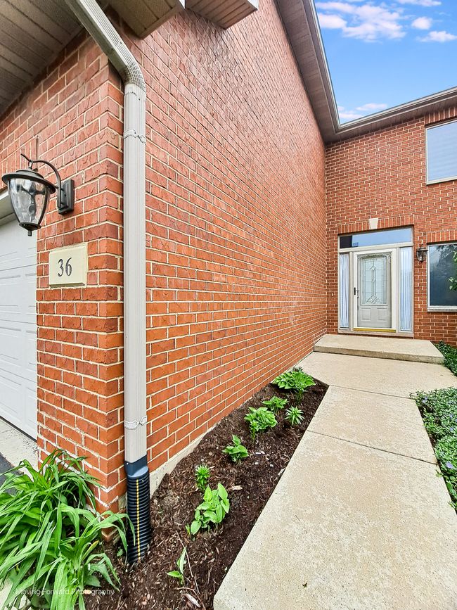 36 Billy Casper Ln, Condo with 3 bedrooms, 4 bathrooms and 4 parking in Midlothian IL | Image 4