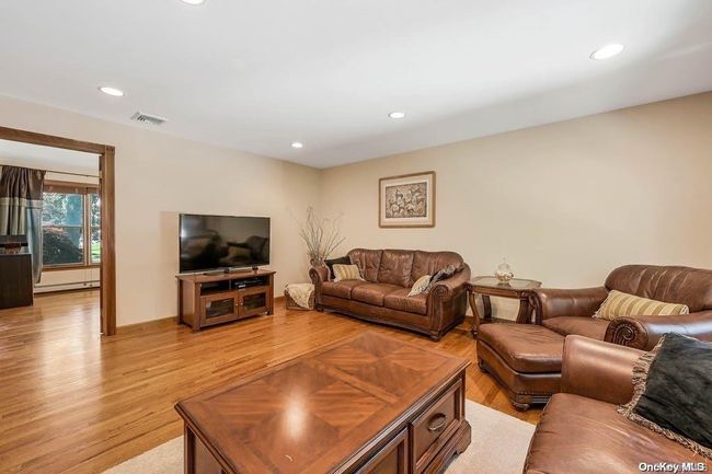 30 Hidden Acres Path, House other with 5 bedrooms, 3 bathrooms and null parking in Wading River NY | Image 16