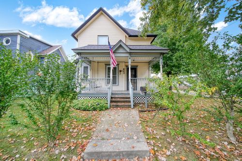 623 Steward Ave, Jackson, MI, 49202-3219 | Card Image