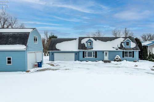 4864 E Muggy Road, Port Clinton, OH, 43452 | Card Image