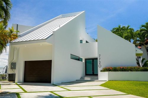 7720 Miami View Dr, MIAMI BEACH, FL, 33141 | Card Image